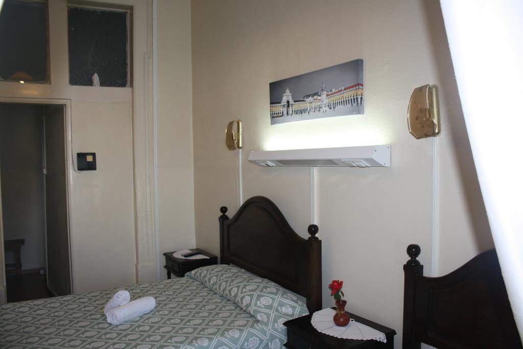Pensao Residencial Estrela Do Mondego Ξενοδοχείο Lisboa Δωμάτιο φωτογραφία