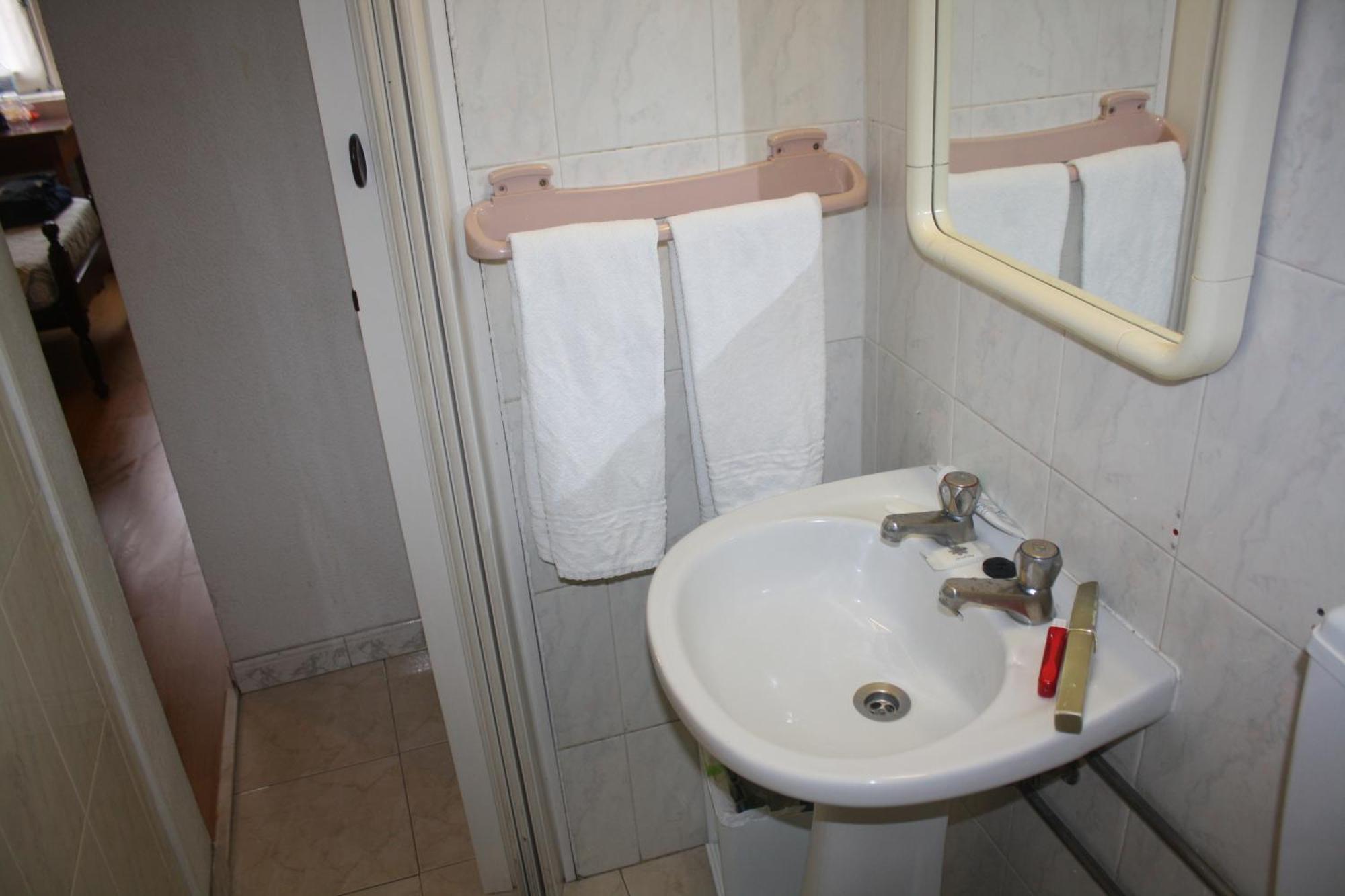 Pensao Residencial Estrela Do Mondego Ξενοδοχείο Lisboa Δωμάτιο φωτογραφία
