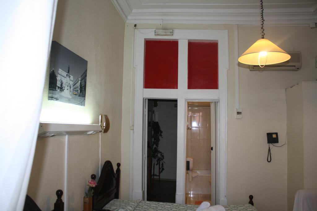 Pensao Residencial Estrela Do Mondego Ξενοδοχείο Lisboa Δωμάτιο φωτογραφία
